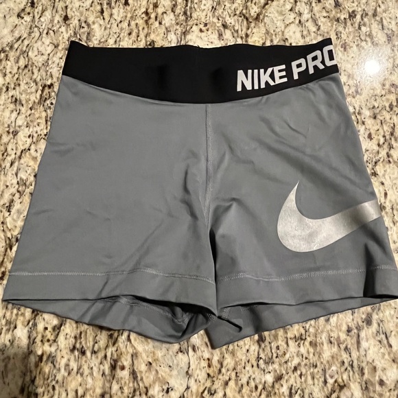 Nike Pants - 💗GET 20% OFF💗 Nike Pro Shorts